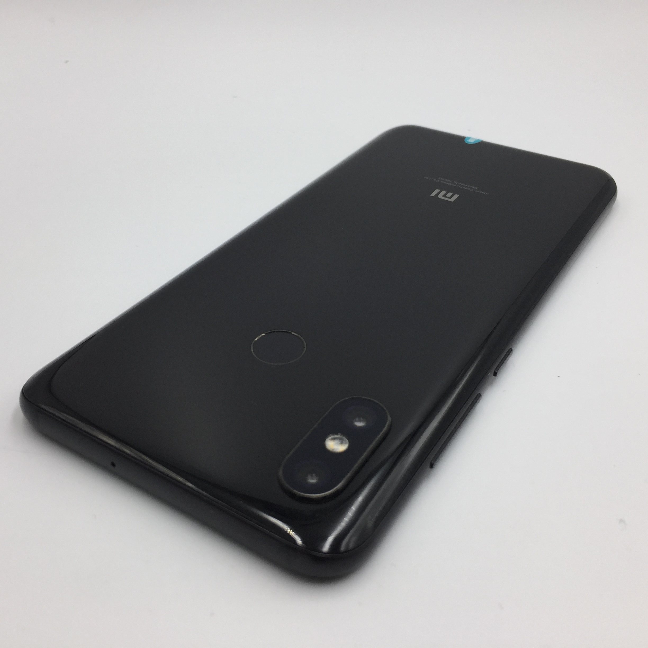 小米【小米8】全网通 黑色 6g/64g 国行 8成新 6g/64g 真机实拍