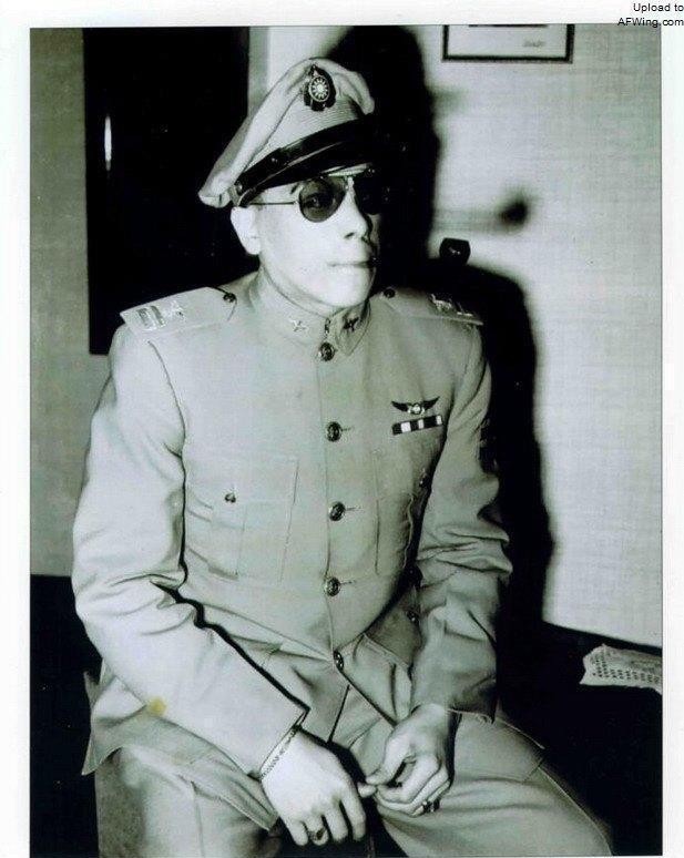 空军运输机抵武汉