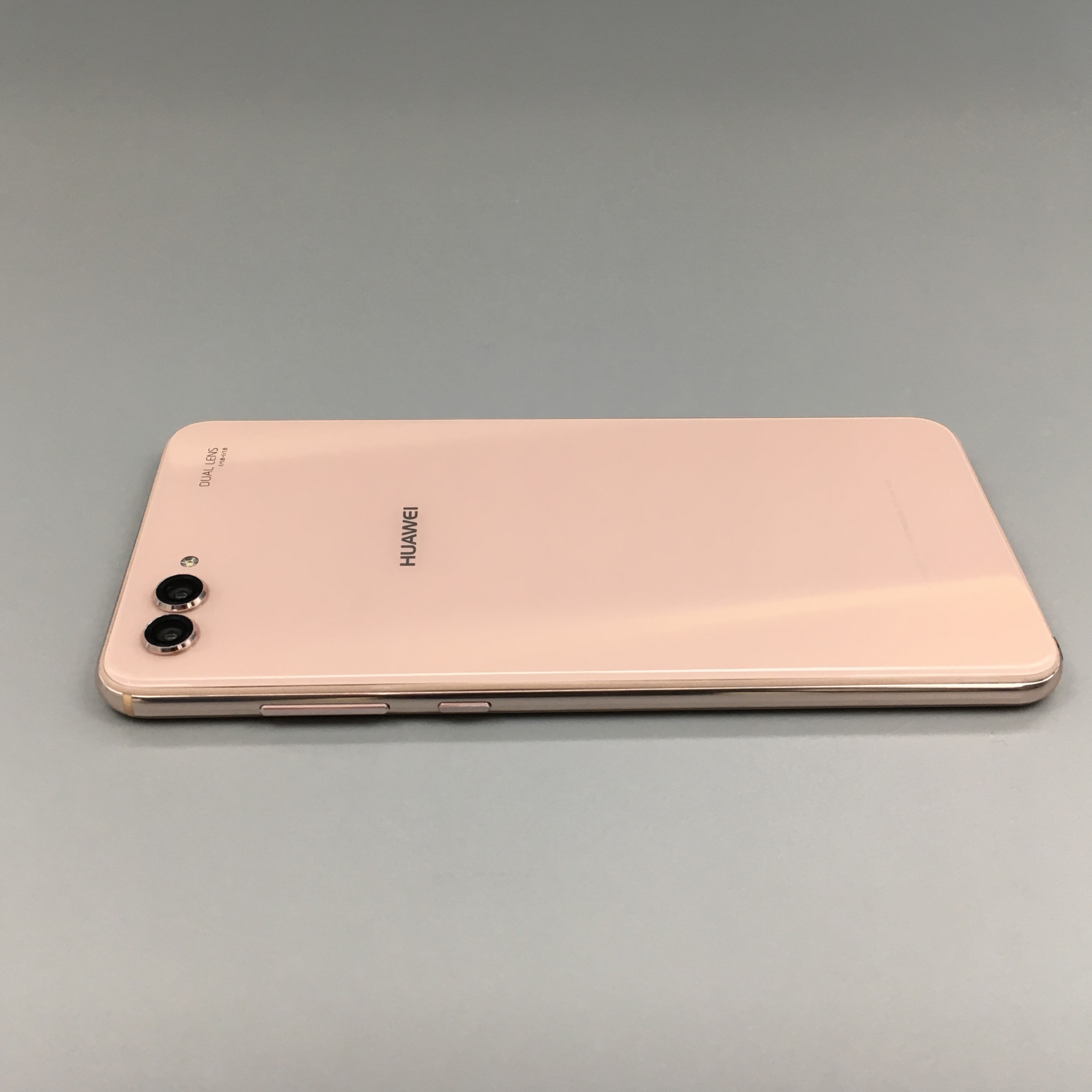 官方质检9成新 华为 nova2s