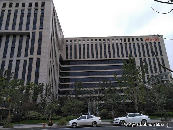 t01f4ef85b0d0be0795.jpg http://p6.qhimg.com/t01f4ef85b0d0be0795.jpg