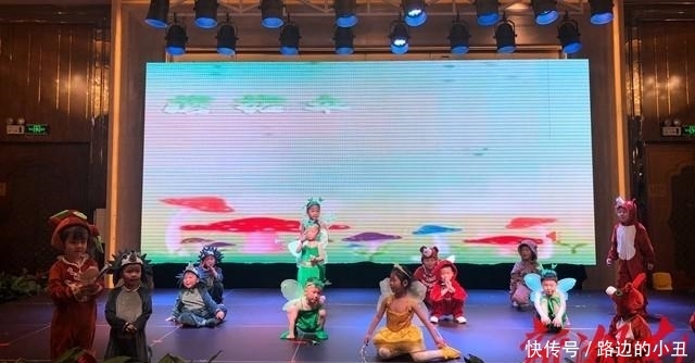 幼儿园活动迎新年