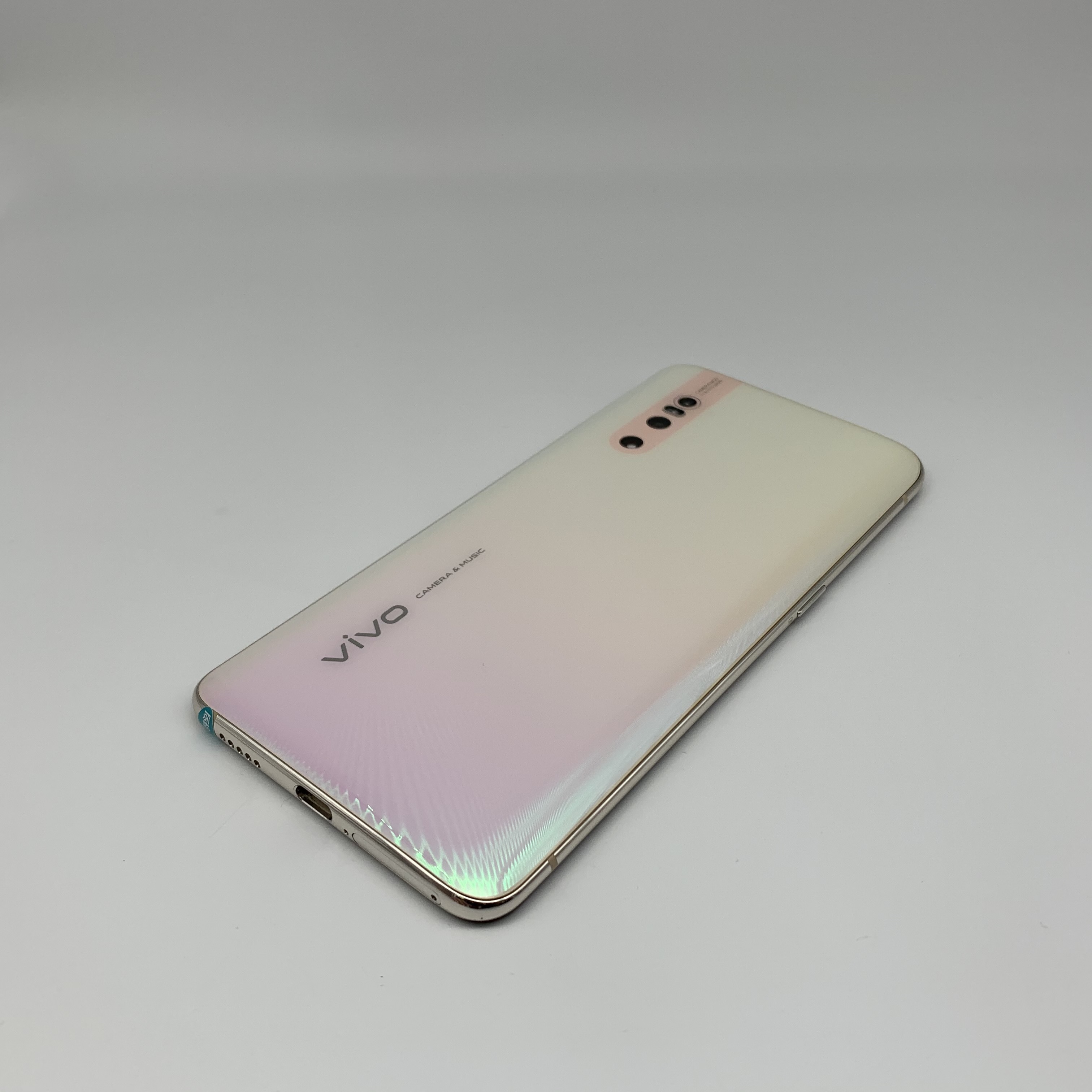 官方质检9成新 vivo x27