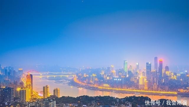 千厮门隧道连接哪