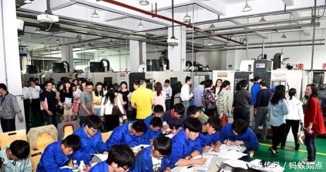 教育部首批一流专业重庆市