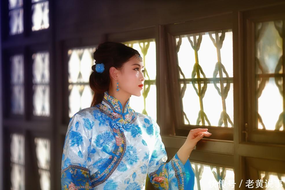 苏东坡在写的诗