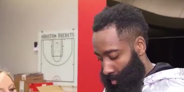 今天哈登有多少分