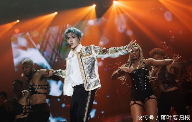 张艺兴深圳站演唱会