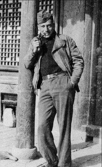 空军运输机抵武汉