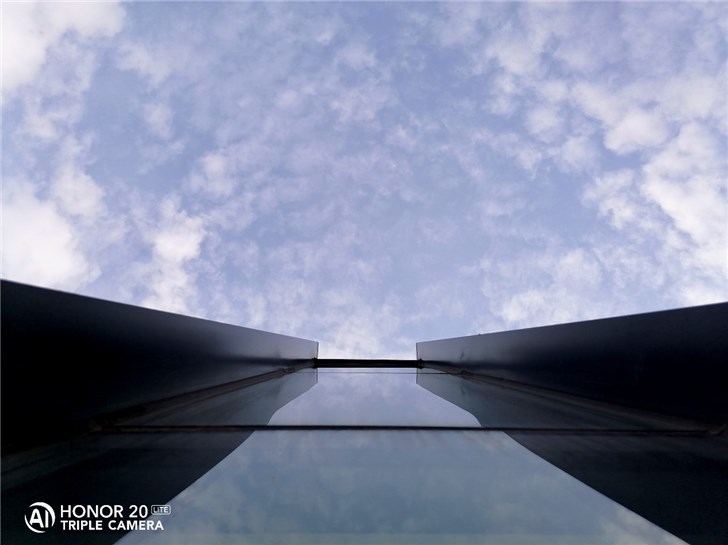 青春版荣耀20的手机